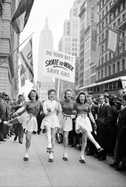 Photos: Skate to Work! (1940s)